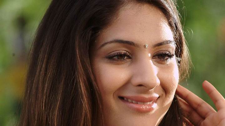 Gouri Mungal Sweet Smiling Face Closeup